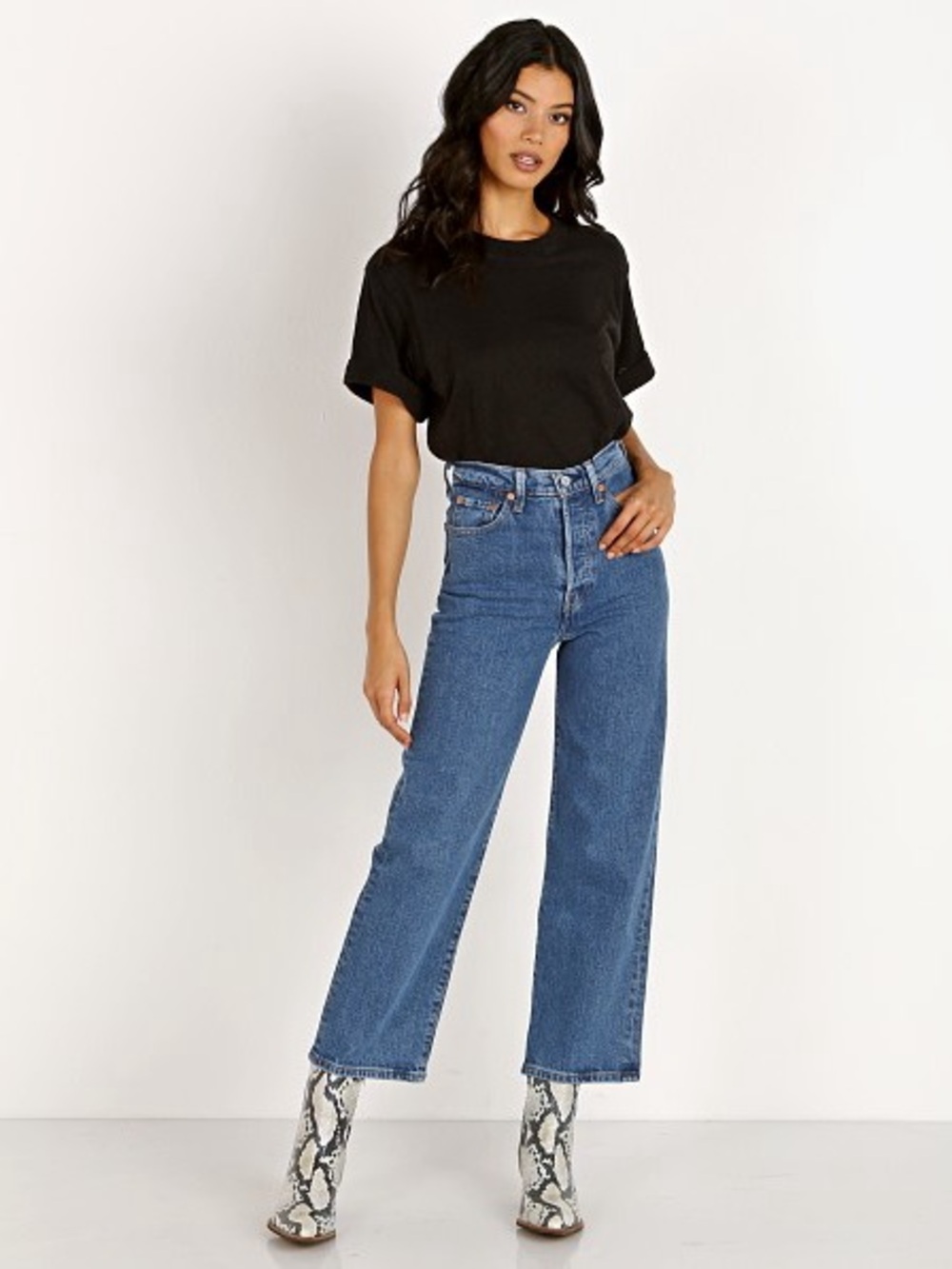 Levi's Ribcage Straight Ankle Jeans in Georgie Medium Blue Wash size 27